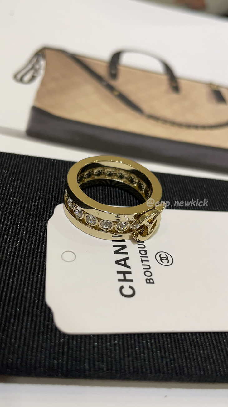 Chanel Hollowed Out Rhinestone Gold Cc Ring (1) - www.newkick.org